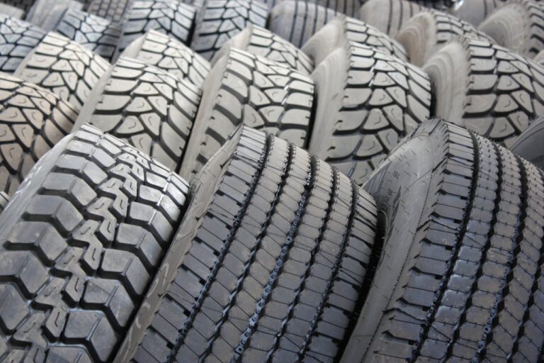 How to Choose Car Tyres: The Ultimate Buyer’s Guide